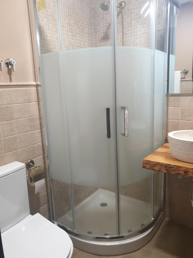 Hostal El Descanso Madrid Ngoại thất bức ảnh